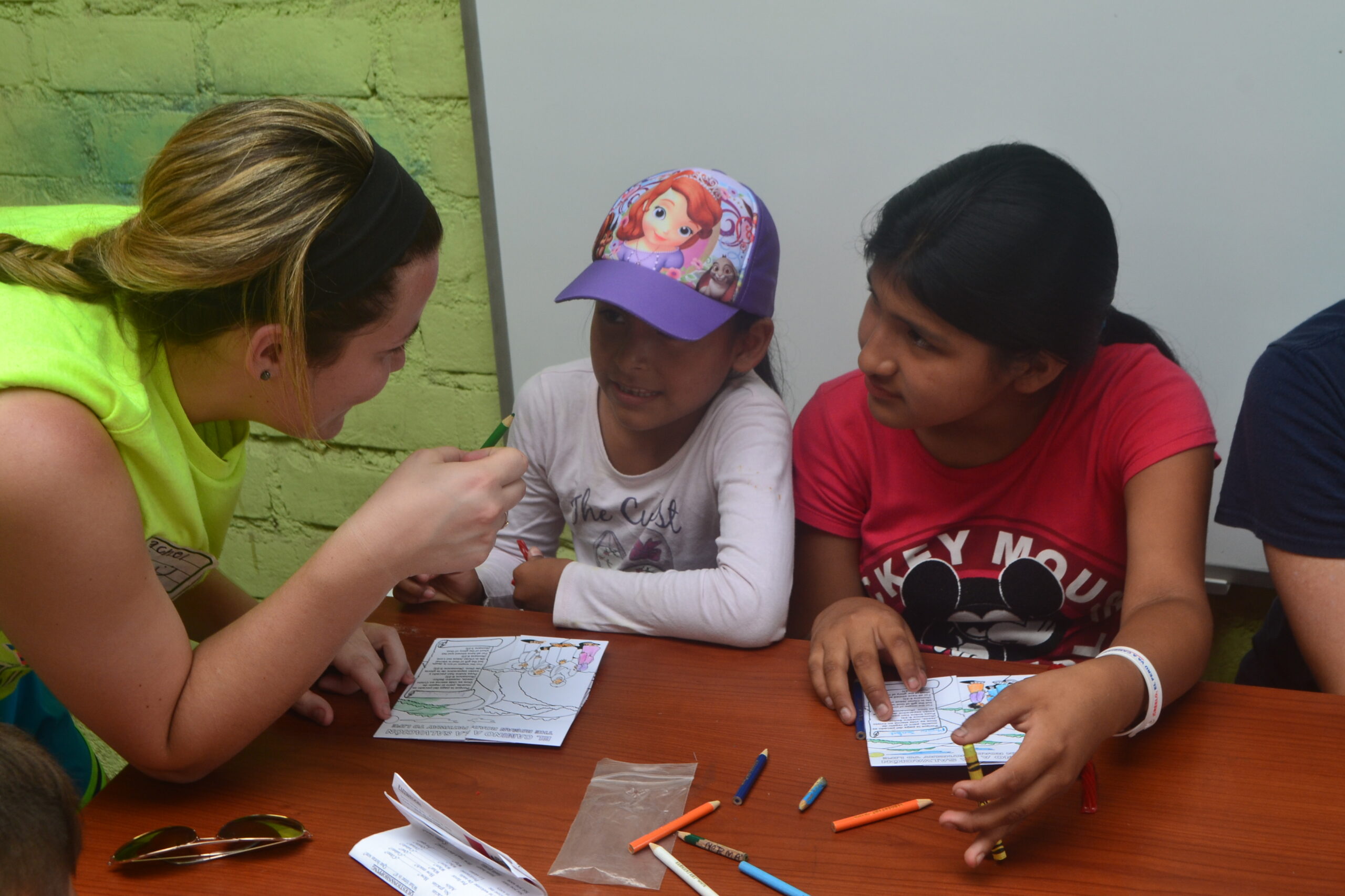 Memory Cross being used with children during a mission trip